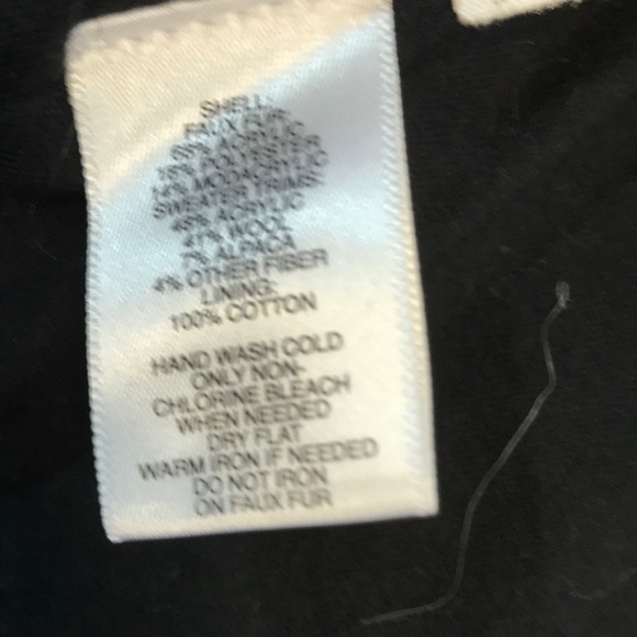 LOFT fleece lined faux fur/knit vest - Picture 10 of 11